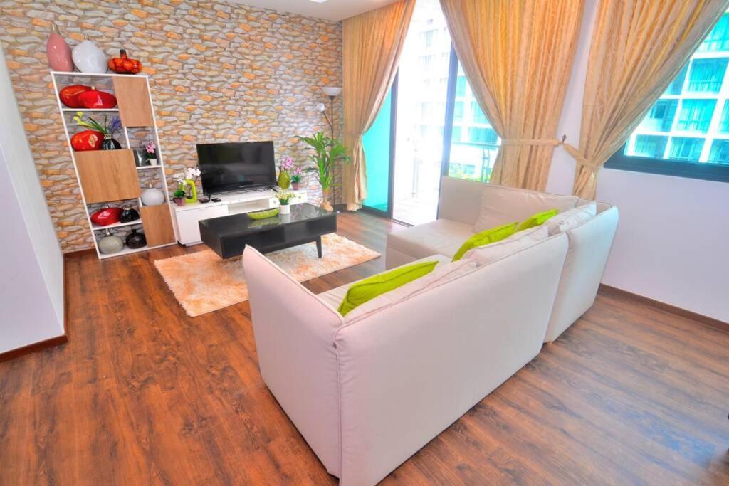 Vivacity Jazz Suite New Luxury Vivacity Cozy Home Lv8 Kuching Exteriör bild